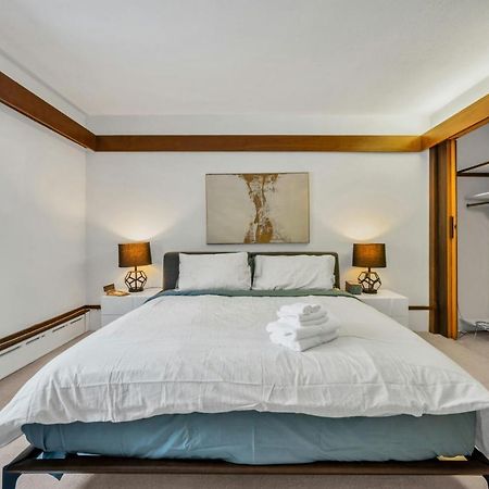 Historic Specious Home In Vancouver West Экстерьер фото