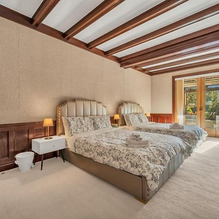 Historic Specious Home In Vancouver West Экстерьер фото