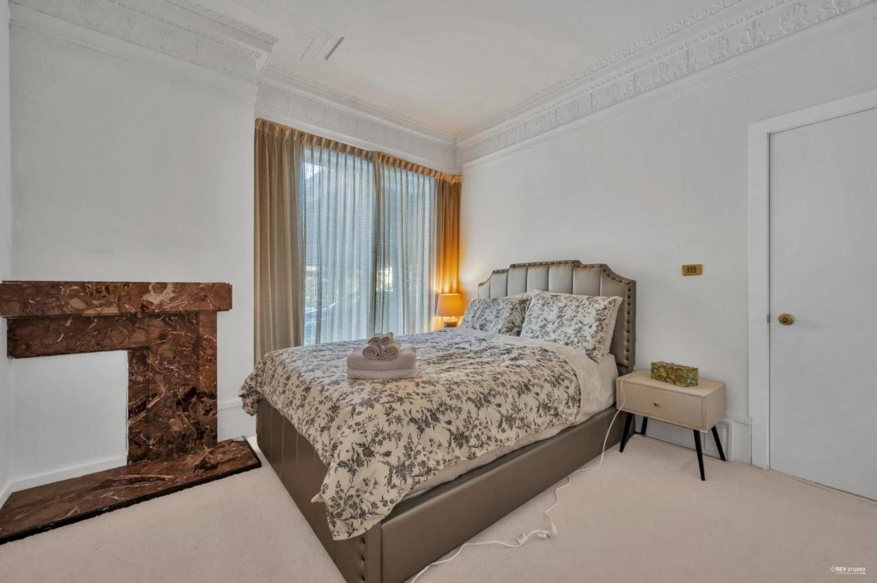 Historic Specious Home In Vancouver West Экстерьер фото