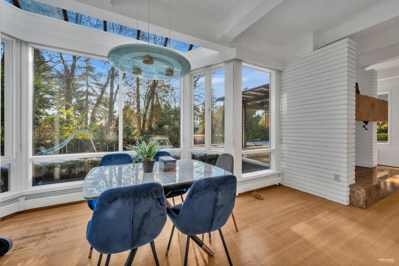 Historic Specious Home In Vancouver West Экстерьер фото