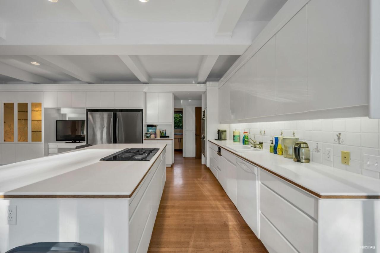 Historic Specious Home In Vancouver West Экстерьер фото