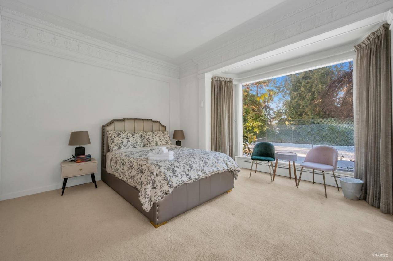 Historic Specious Home In Vancouver West Экстерьер фото